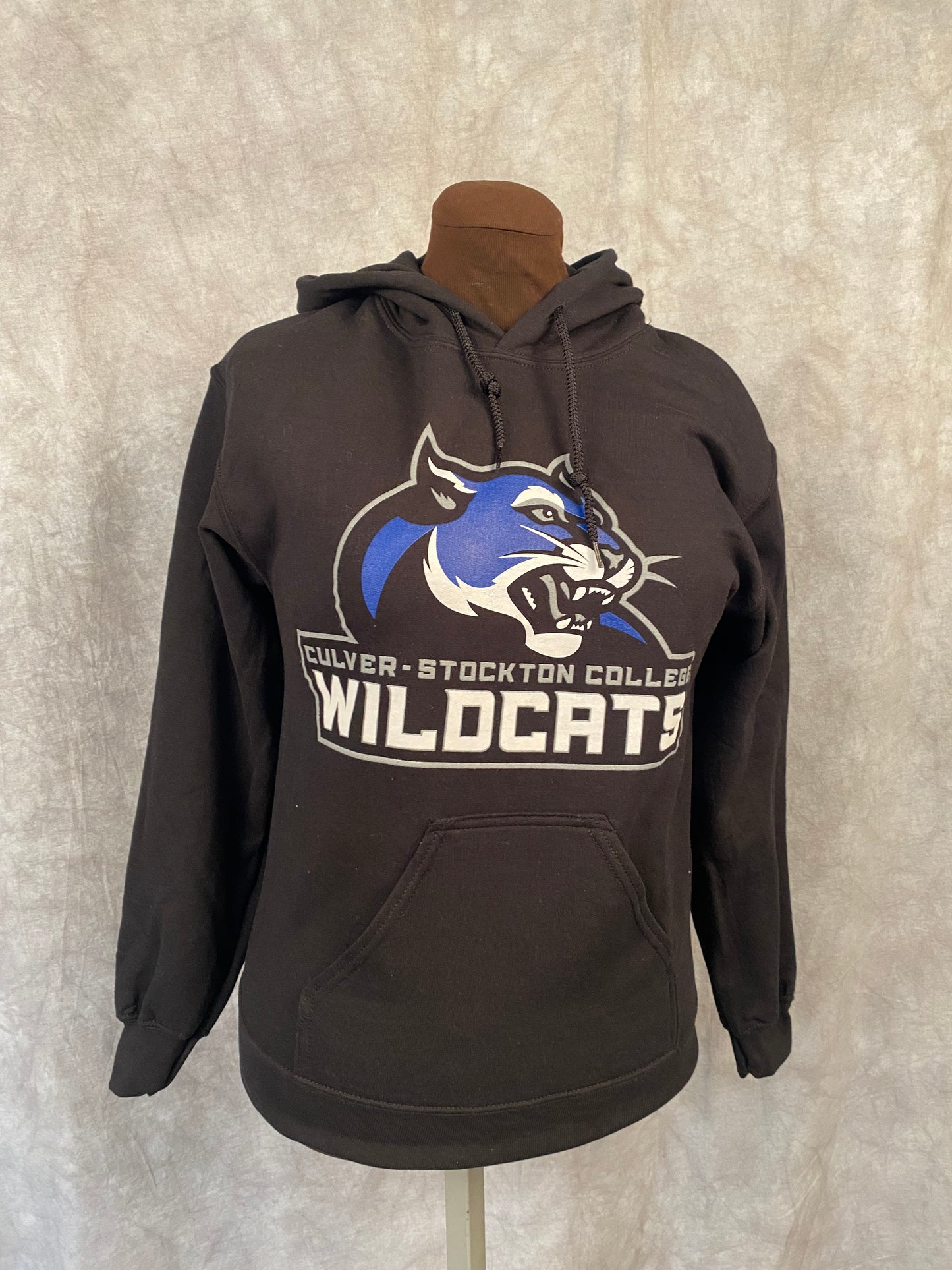 Basic Logo Hoodie